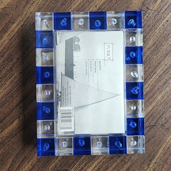 𝅺BEAUTIFUL acrylic block picture frame 4x6inch - Picture 3 of 3